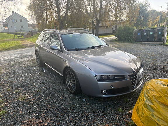 Alfa Romeo 159 6 of 8