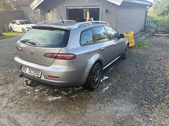 Alfa Romeo 159 4 of 8