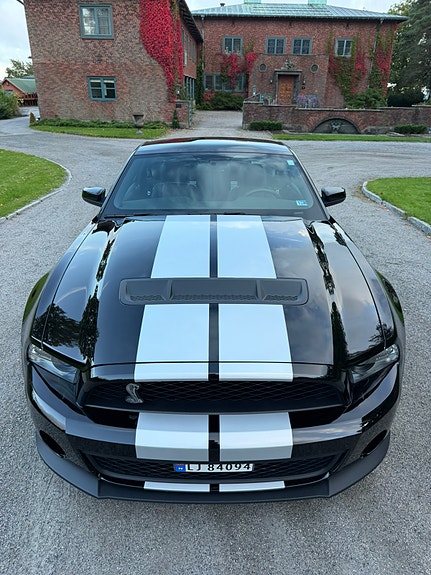 Ford Mustang 2 of 30