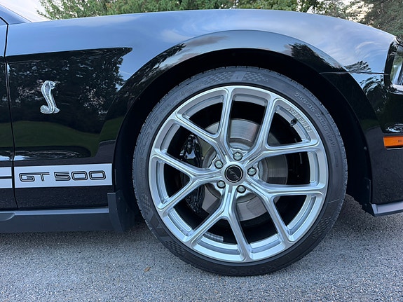 Ford Mustang 19 of 30