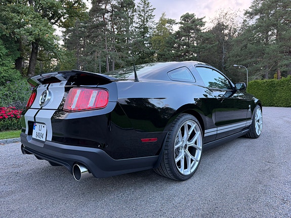 Ford Mustang 16 of 30