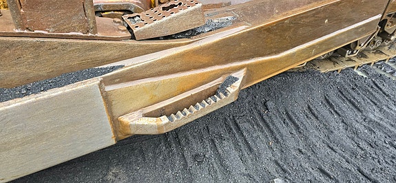 Komatsu D375A 7 of 22