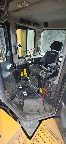 Komatsu D375A 19 of 22
