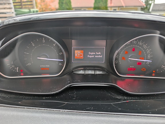 Peugeot 208 16 of 29