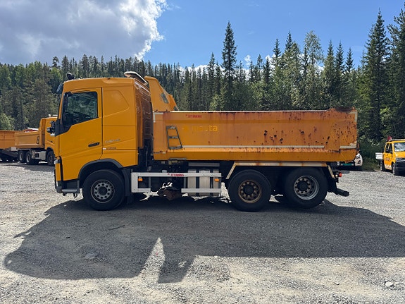 Volvo FH540 6x4 tippbil – Zetterbergs tipp – 551 hk – underliggende skjær – Euro 6 8 of 30