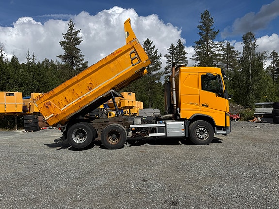Volvo FH540 6x4 tippbil – Zetterbergs tipp – 551 hk – underliggende skjær – Euro 6 11 of 30