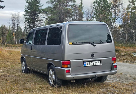 Volkswagen Caravelle 6 of 30