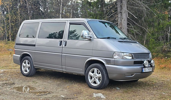 Volkswagen Caravelle 4 of 30
