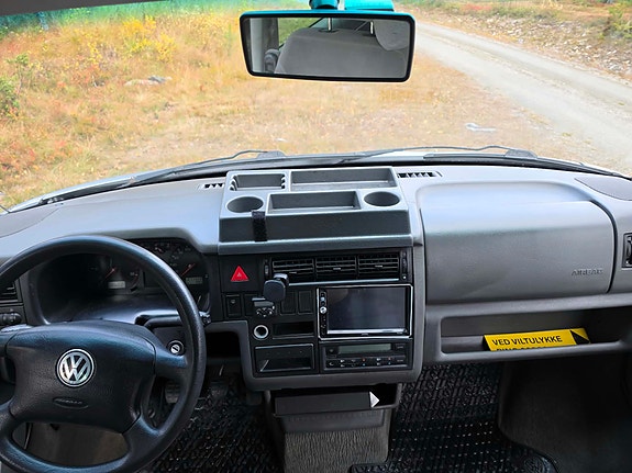 Volkswagen Caravelle 24 of 30
