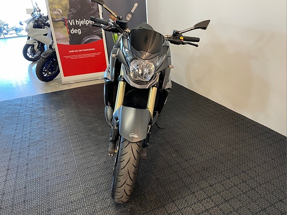 Suzuki GSR 750A Fighter 6 of 30