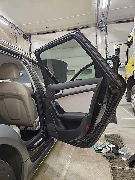 Audi A4 allroad 14 of 30