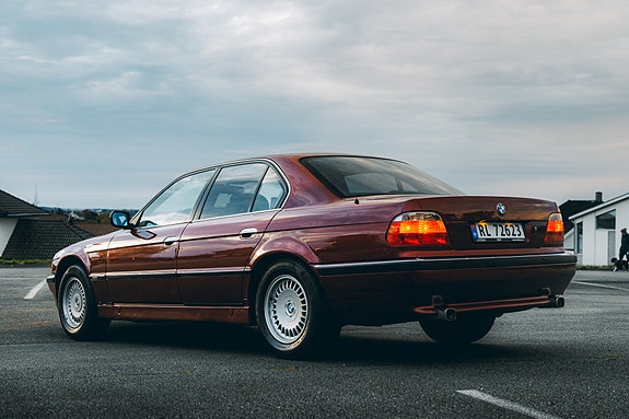 BMW 730i 11 of 30