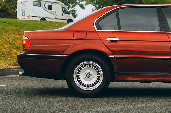 BMW 730i 15 of 30