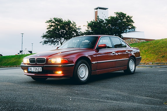 BMW 730i 7 of 30