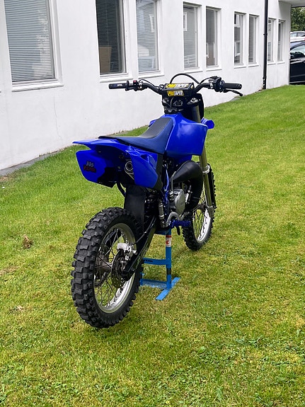 Yamaha Yz 2 of 6
