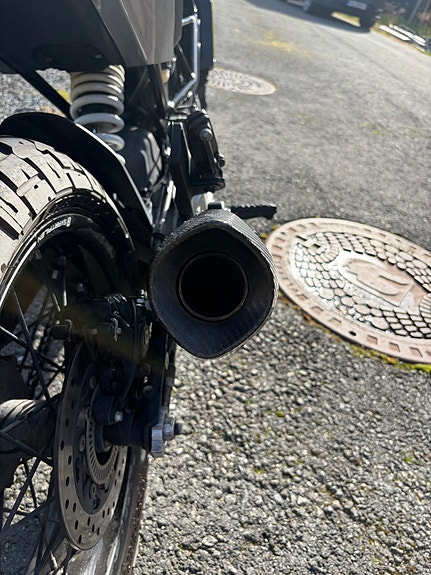 Husqvarna Svartpilen 125 13 of 30