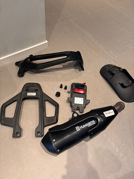 Husqvarna Svartpilen 125 27 of 30