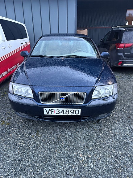 Volvo S80 2 of 7
