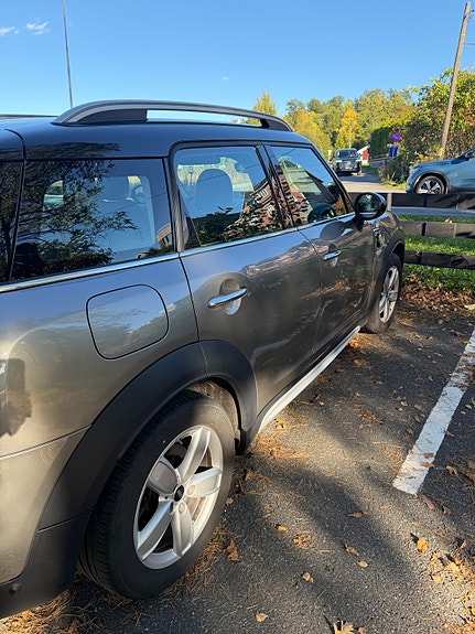 MINI Countryman Cooper SE 9 of 17