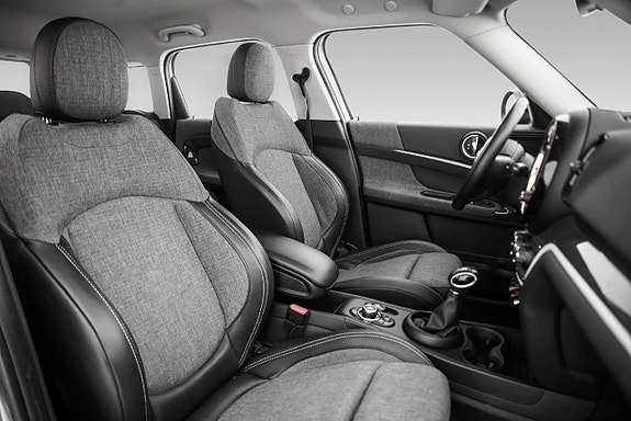 MINI Countryman Cooper SE 10 of 17