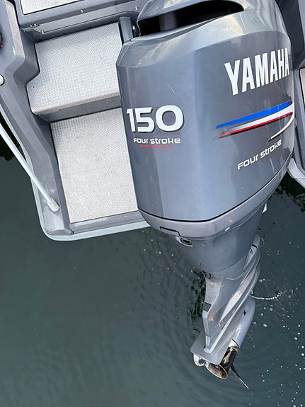 Buster XXL Yamaha 150hk 4 of 10