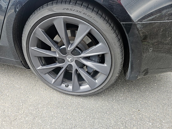 Tesla Model S 9 of 14