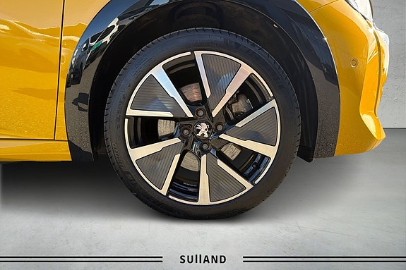 Peugeot e-208 22 of 24