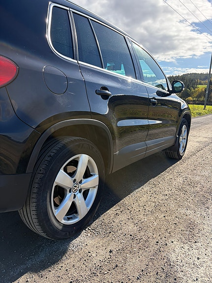 Volkswagen Tiguan 9 of 30