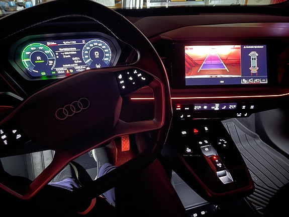 Audi Q4 e-tron 14 of 25