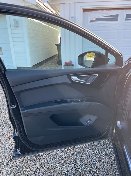 Audi Q4 e-tron 8 of 25