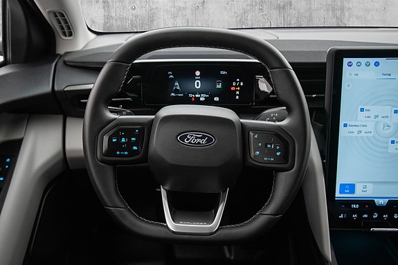 Ford Explorer 19 of 24