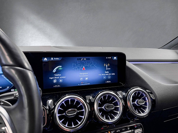 Mercedes-Benz EQA300 21 of 30