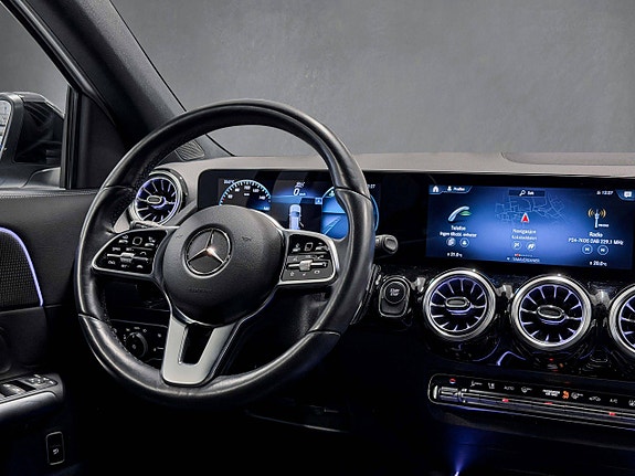 Mercedes-Benz EQA300 16 of 30