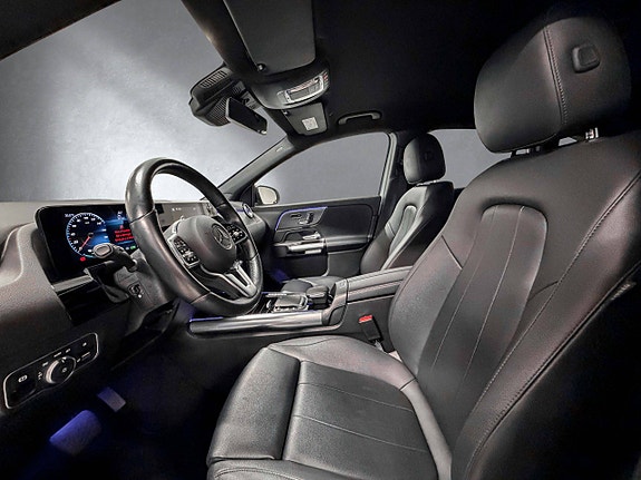 Mercedes-Benz EQA300 11 of 30
