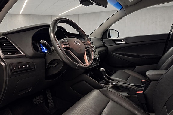 Hyundai Tucson 15 of 30