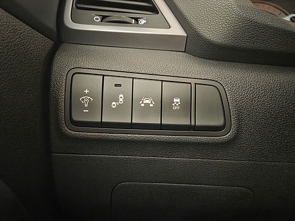 Hyundai Tucson 18 of 30