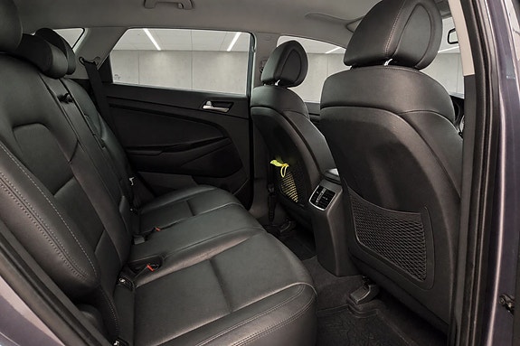 Hyundai Tucson 30 of 30