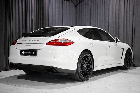 Porsche Panamera 2 of 30
