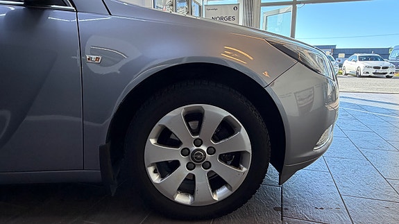 Opel Insignia 4 of 30
