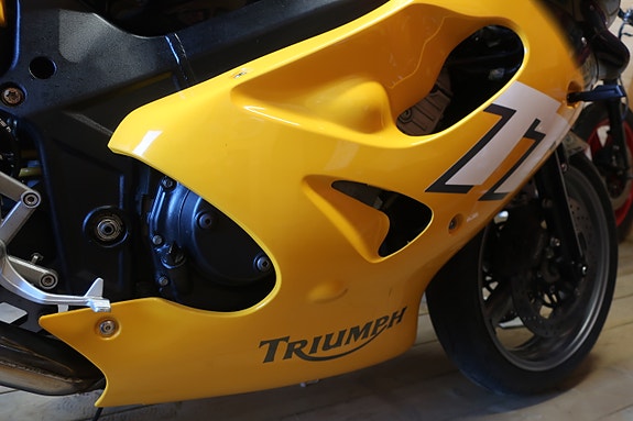 Triumph TT 600 8 of 25