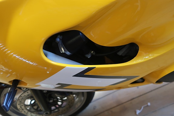 Triumph TT 600 17 of 25