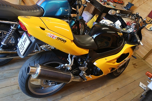 Triumph TT 600 22 of 25