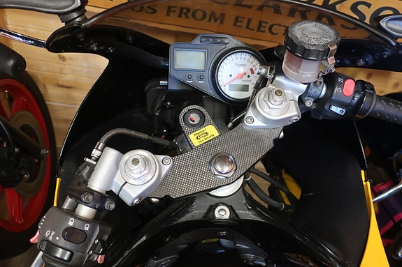 Triumph TT 600 6 of 25