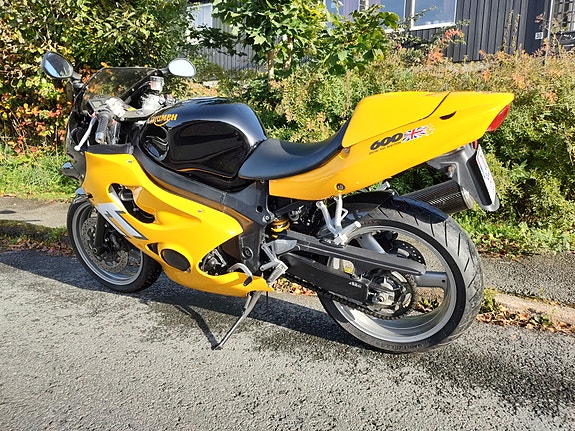 Triumph TT 600 3 of 25