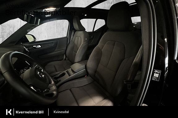 Volvo EX40 10 of 30