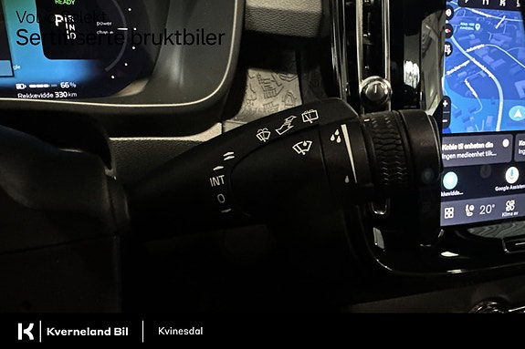 Volvo EX40 18 of 30