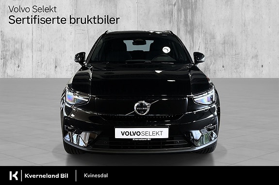 Volvo EX40 2 of 30