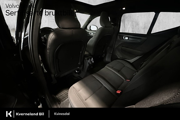Volvo EX40 13 of 30