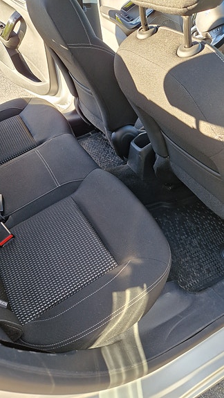 Peugeot 208 9 of 24