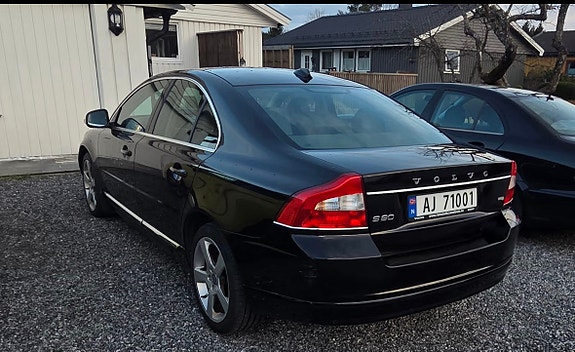 Volvo S80 3 of 17